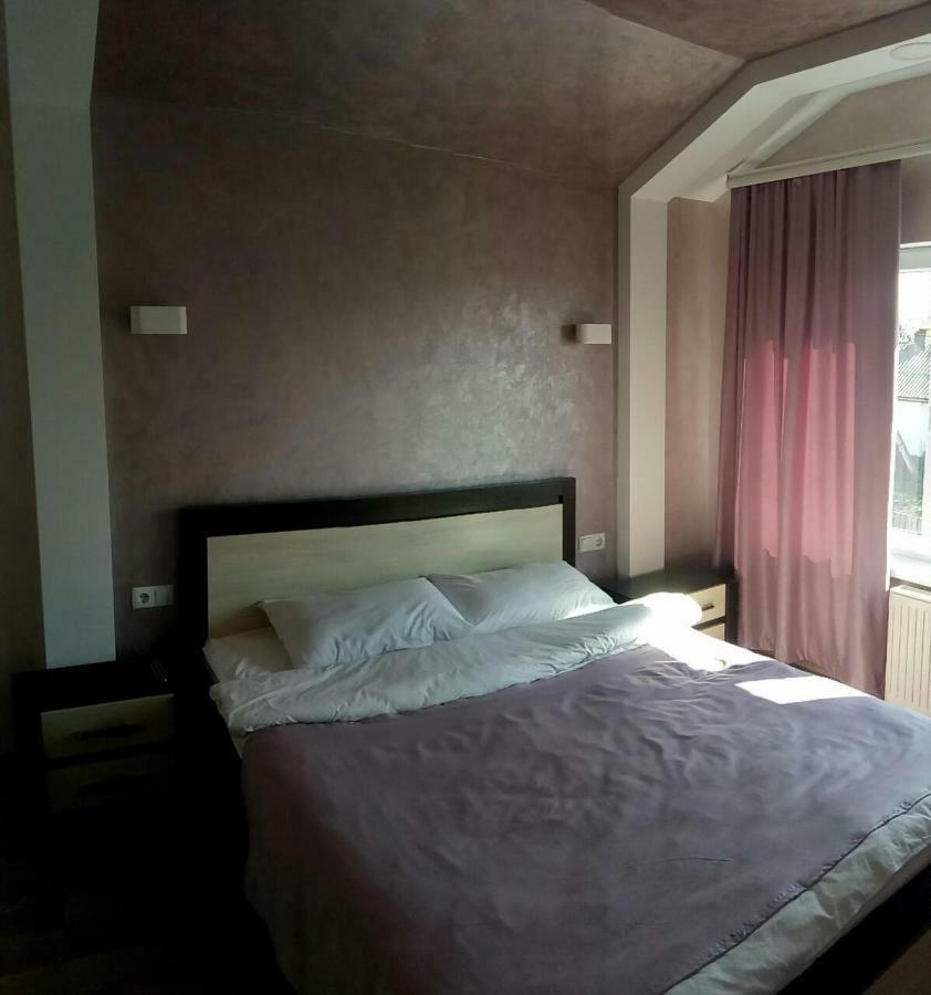 Royal House Villa Kamyanets-Podilski Dış mekan fotoğraf