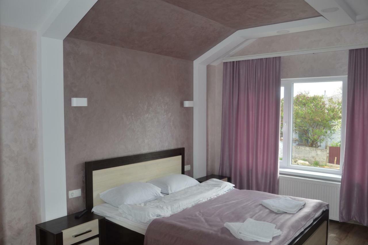 Royal House Villa Kamyanets-Podilski Dış mekan fotoğraf